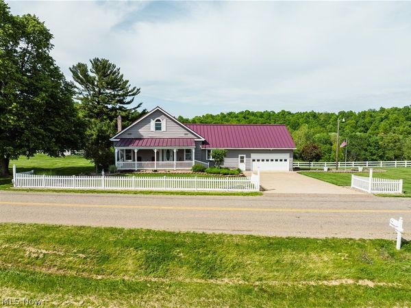 7759 Eddie Hill Road SE, Uhrichsville, OH 44683
