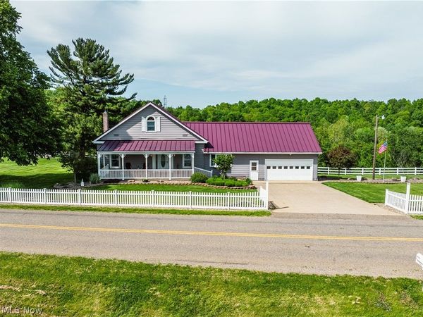 7759 Edie Hill Road SE, Uhrichsville, OH 44683