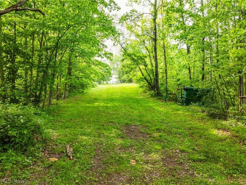 Edie Hill Road SE, Uhrichsville, OH 44683 Photo 3
