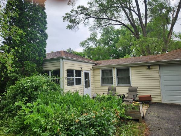 1007 Highmoor Road , Lombard, IL 60148