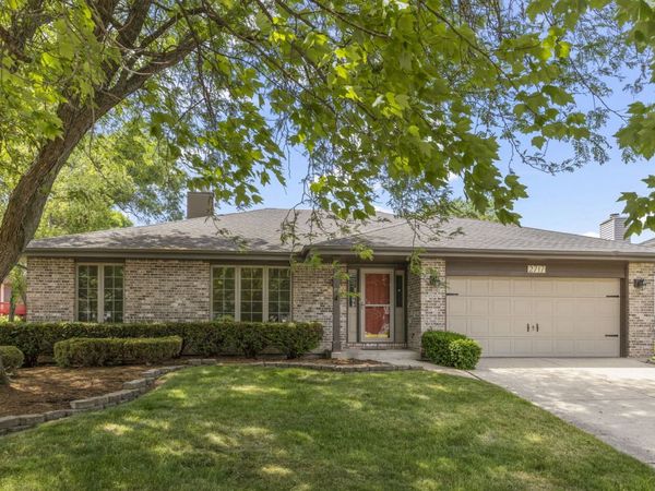 2717 Rolling Meadows Drive , Naperville, IL 60564