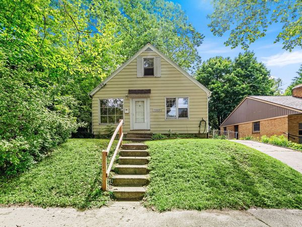 1222 Portland Avenue NE, Grand Rapids, MI 49505