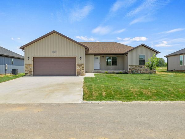 420 Beavertail Road, Ash Grove, MO 65604