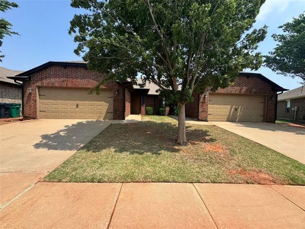 18210 Manera Way, Edmond, OK 73012