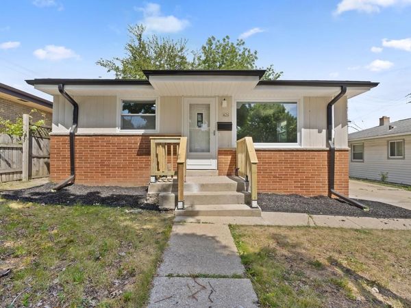 426 S 92nd STREET, Milwaukee, WI 53214