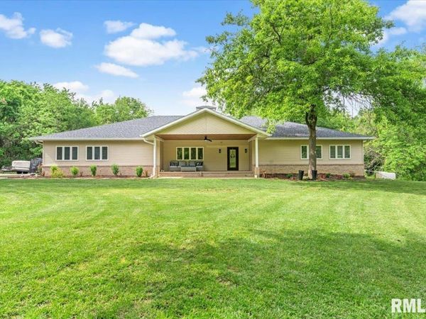 19094 TIMBERLINE Lane, Petersburg, IL 62675