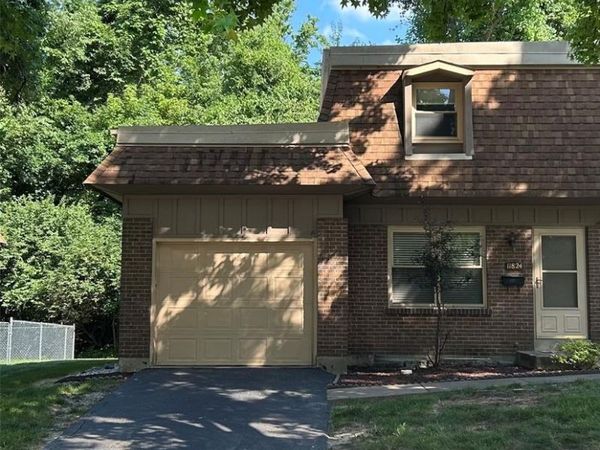 11824 Sologne Court, Maryland Heights, MO 63043