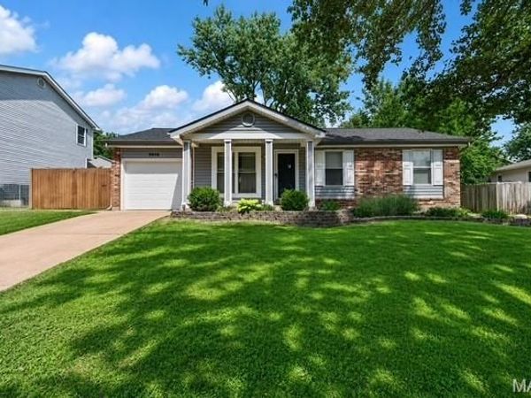 7018 Grassy Valley Drive, St Louis, MO 63129