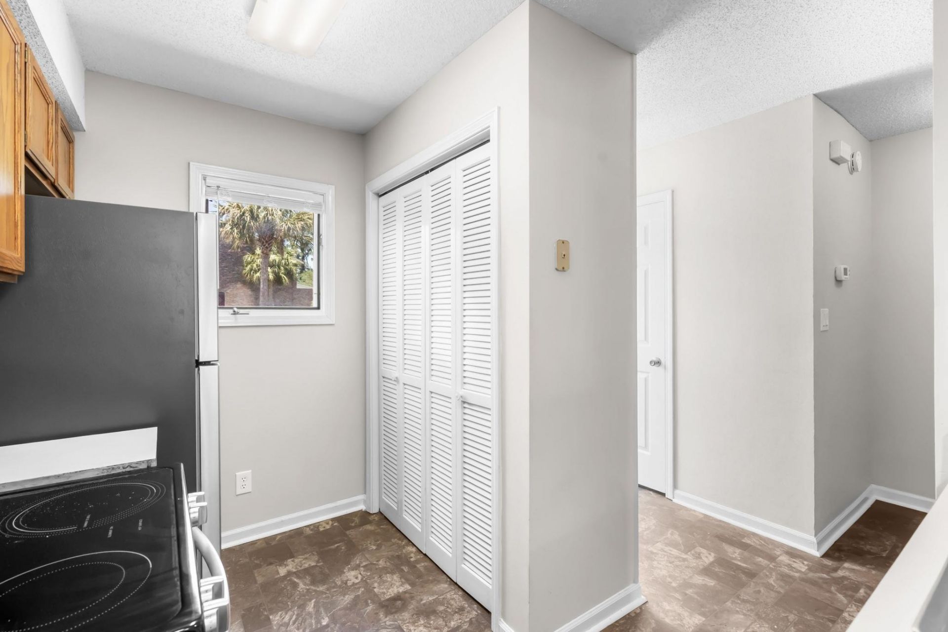 414 Garden Dr.  Photo 22