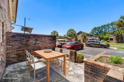 414 Garden Dr.  photo 4