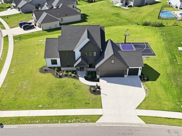 12915 Hallux Cove, Fort Wayne, IN 46845