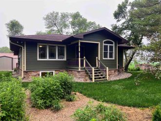 1 BIGELOW PARK CIR Salix, IA 51052