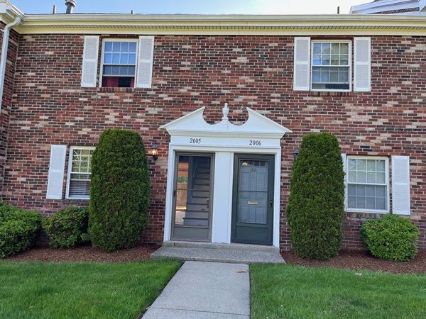 2005 Windsor Drive, Unit 2005, Framingham, MA 01701