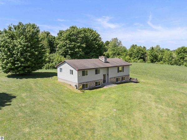 4848 Benzie Highway, Benzonia, MI 49616