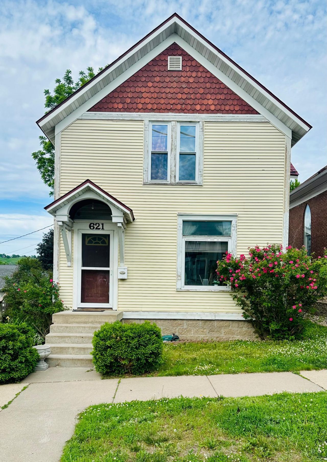 621 East Avenue, Red Wing, MN 55066