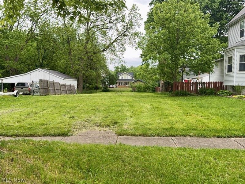 222 Wooster Street , Elyria, OH 44035 Photo 2