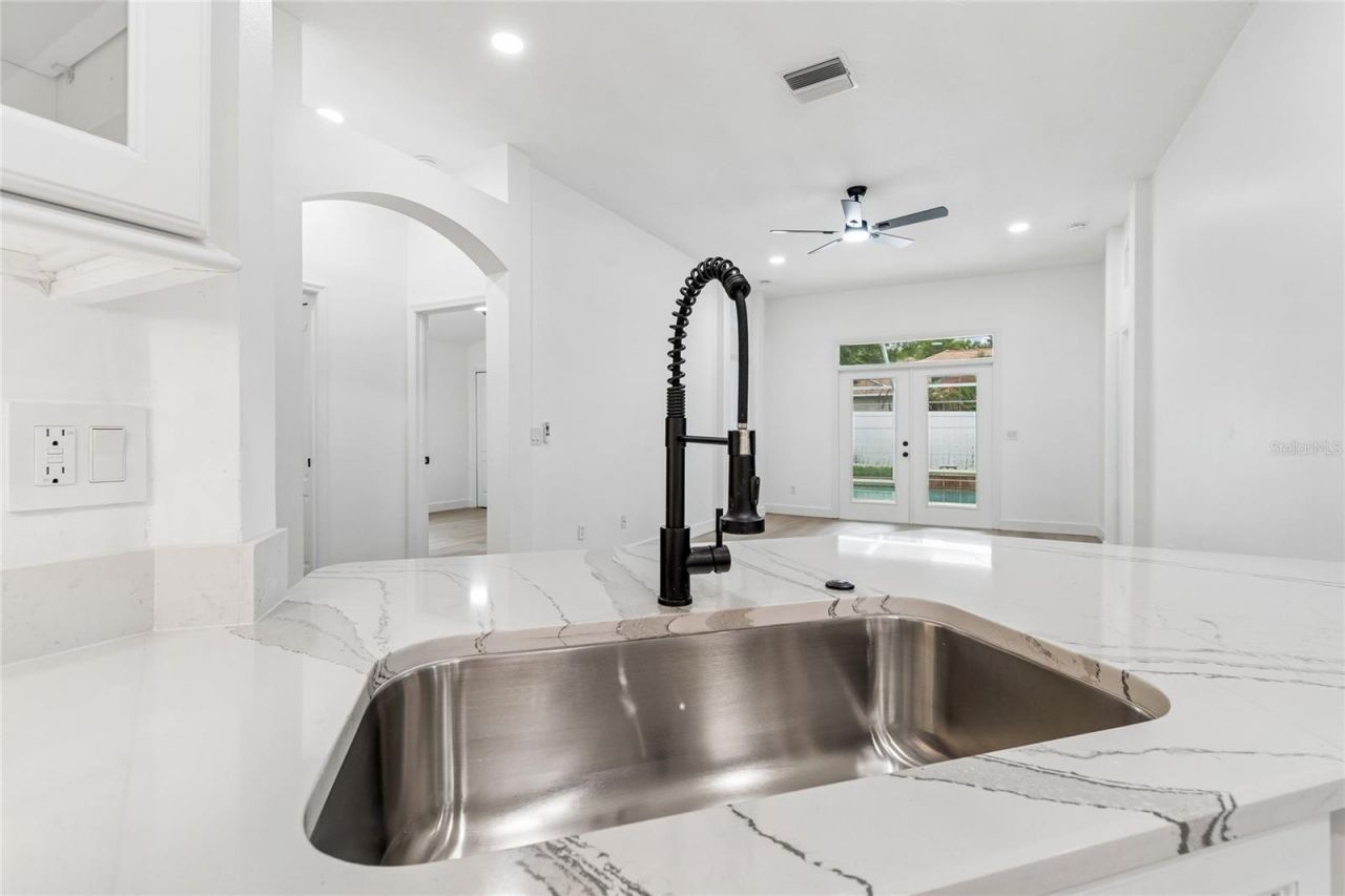 3041 Beaver Pond Trail , Valrico, FL 33596 Photo