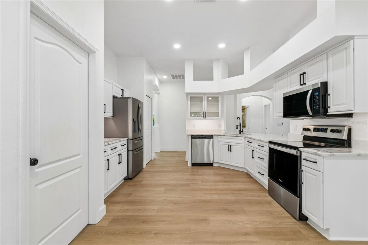 3041 Beaver Pond Trail , Valrico, FL 33596 Photo