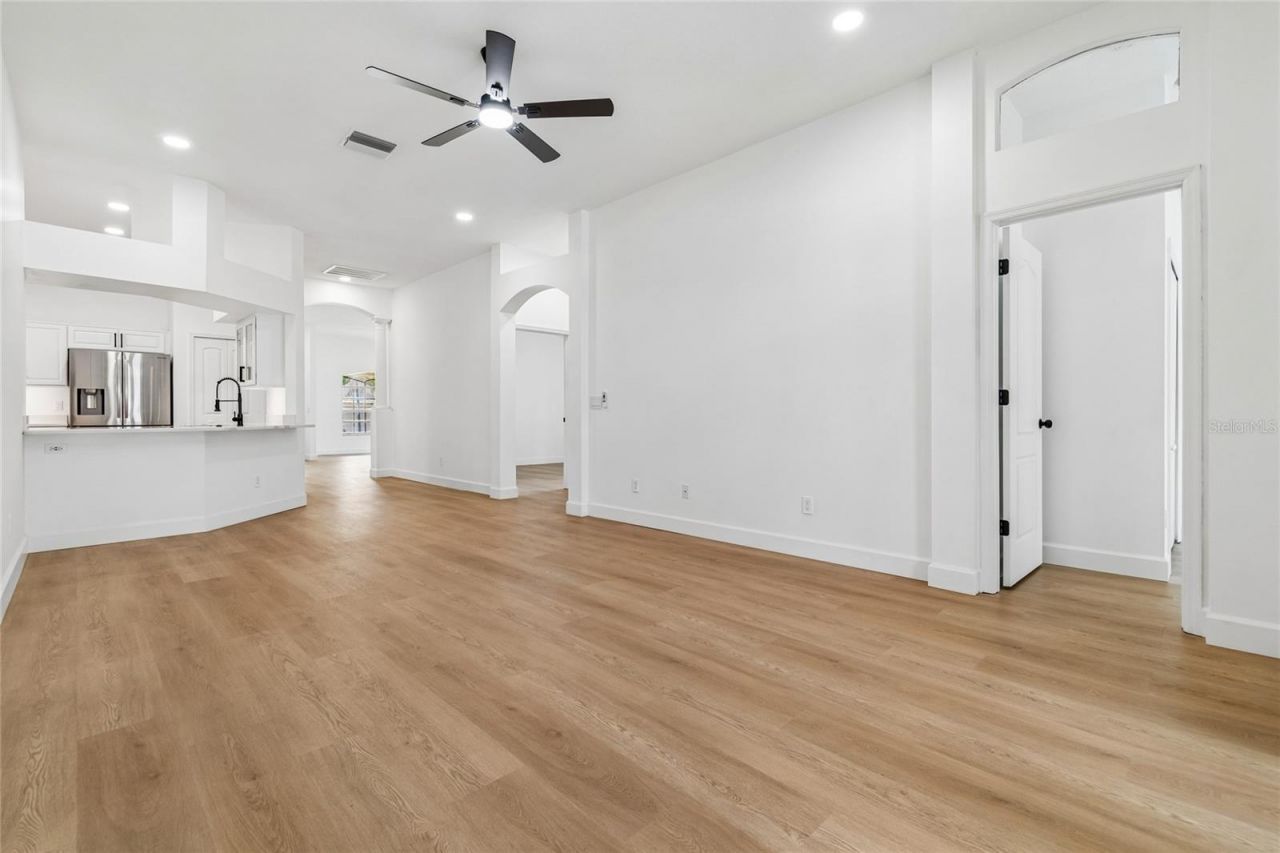 3041 Beaver Pond Trail , Valrico, FL 33596 Photo
