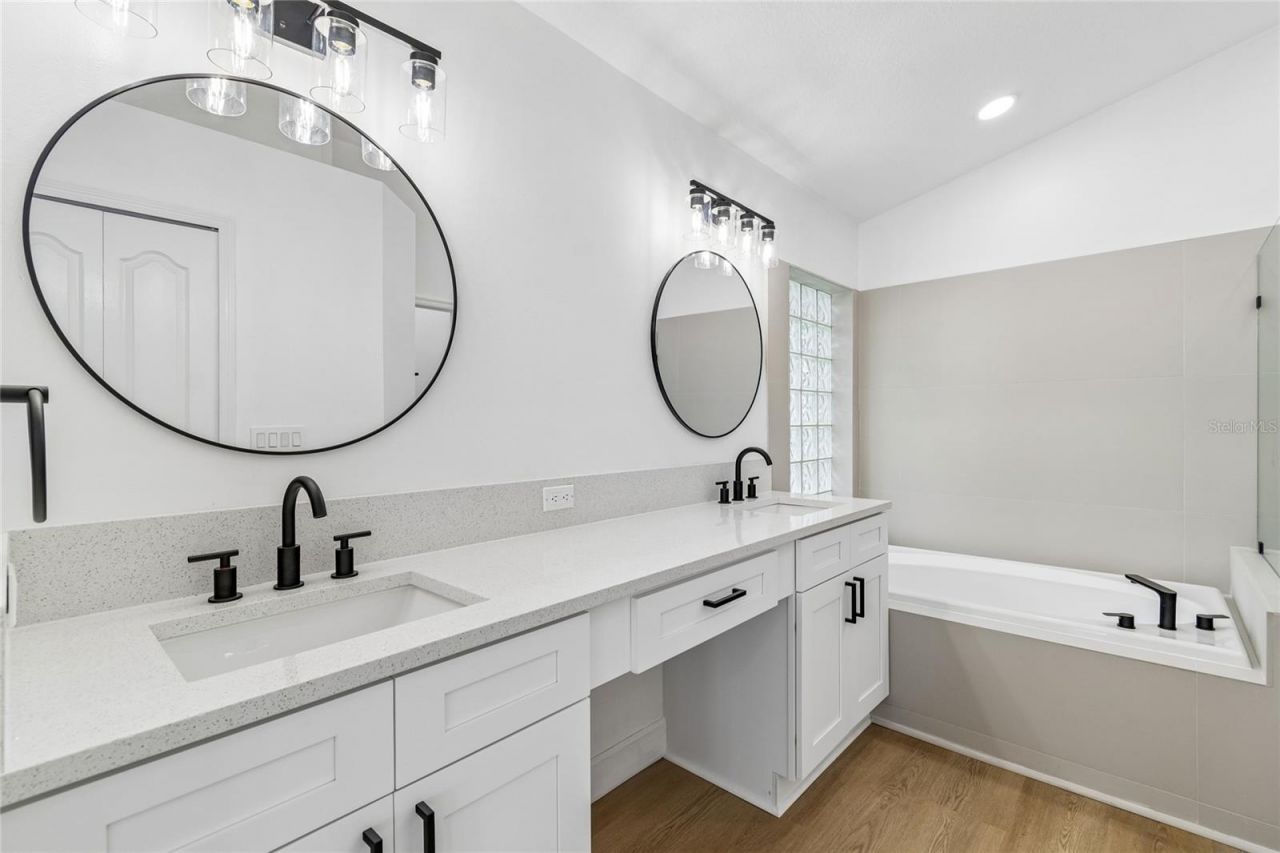 3041 Beaver Pond Trail , Valrico, FL 33596 Photo