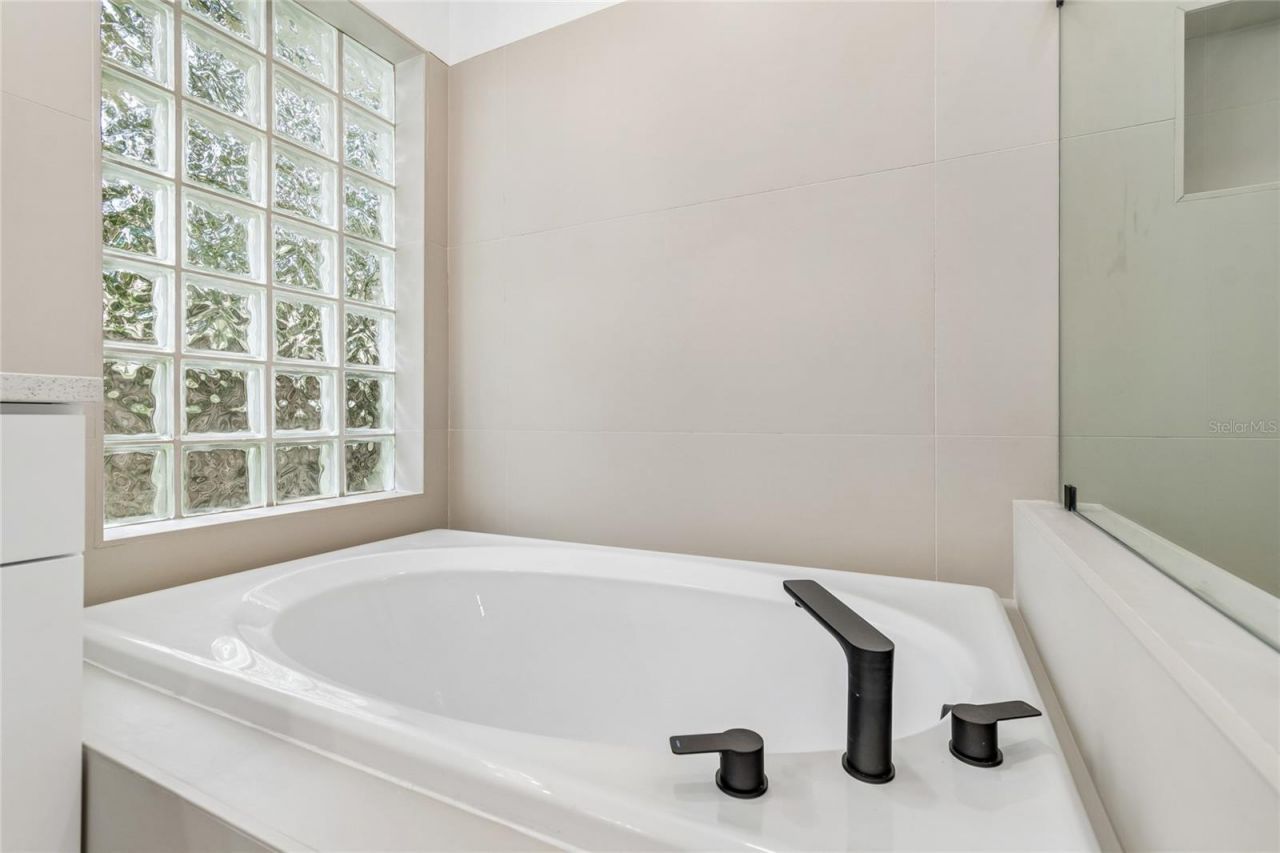 3041 Beaver Pond Trail , Valrico, FL 33596 Photo