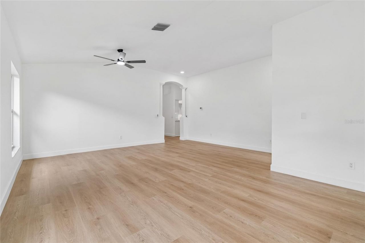 3041 Beaver Pond Trail , Valrico, FL 33596 Photo