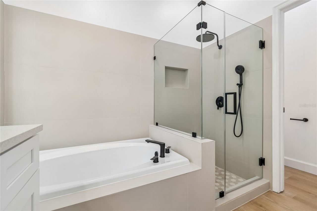 3041 Beaver Pond Trail , Valrico, FL 33596 Photo
