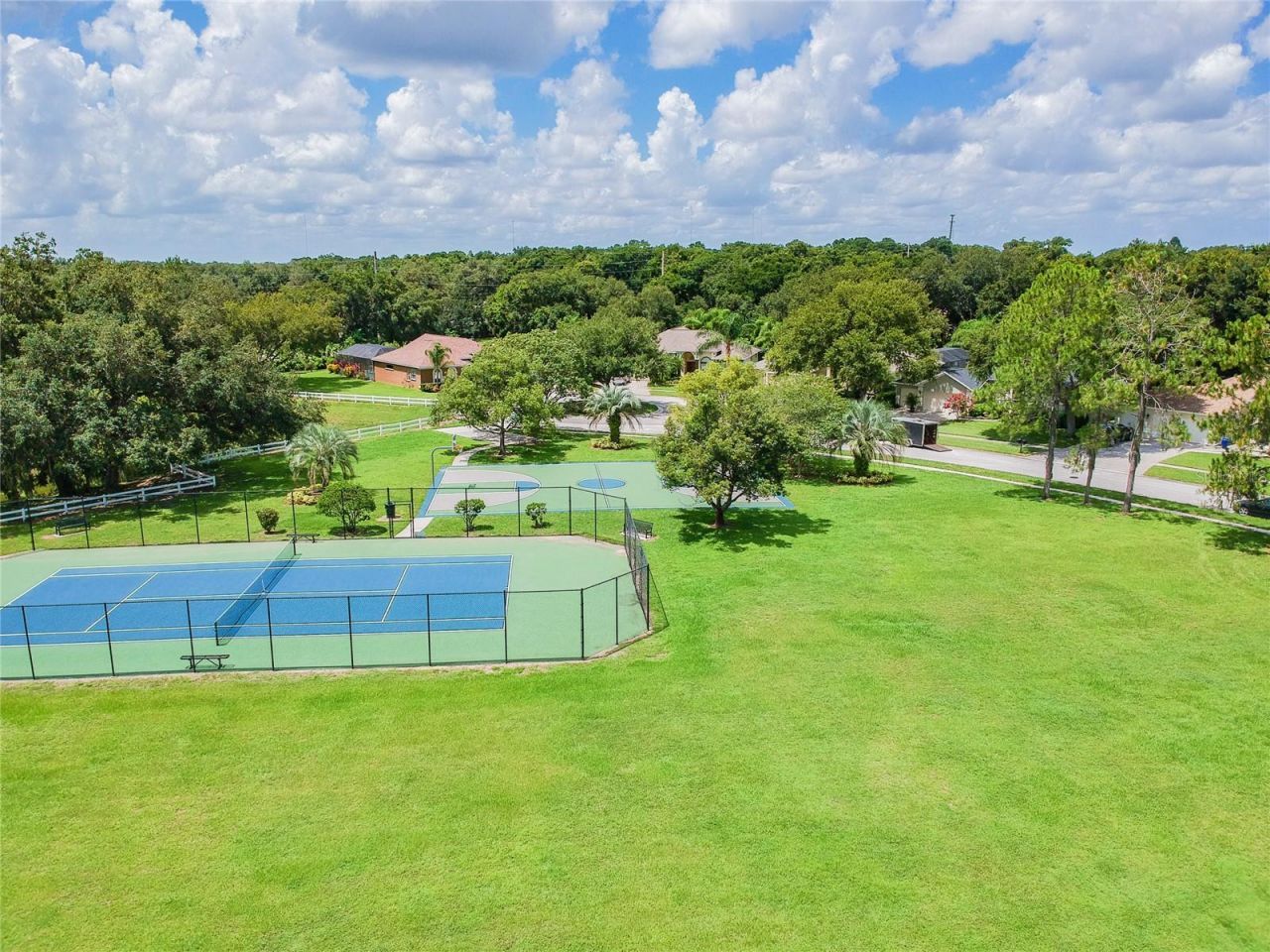 3041 Beaver Pond Trail , Valrico, FL 33596 Photo