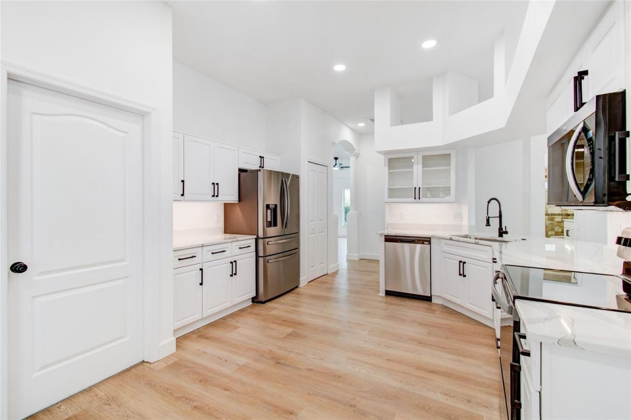 3041 Beaver Pond Trail , Valrico, FL 33596 Photo