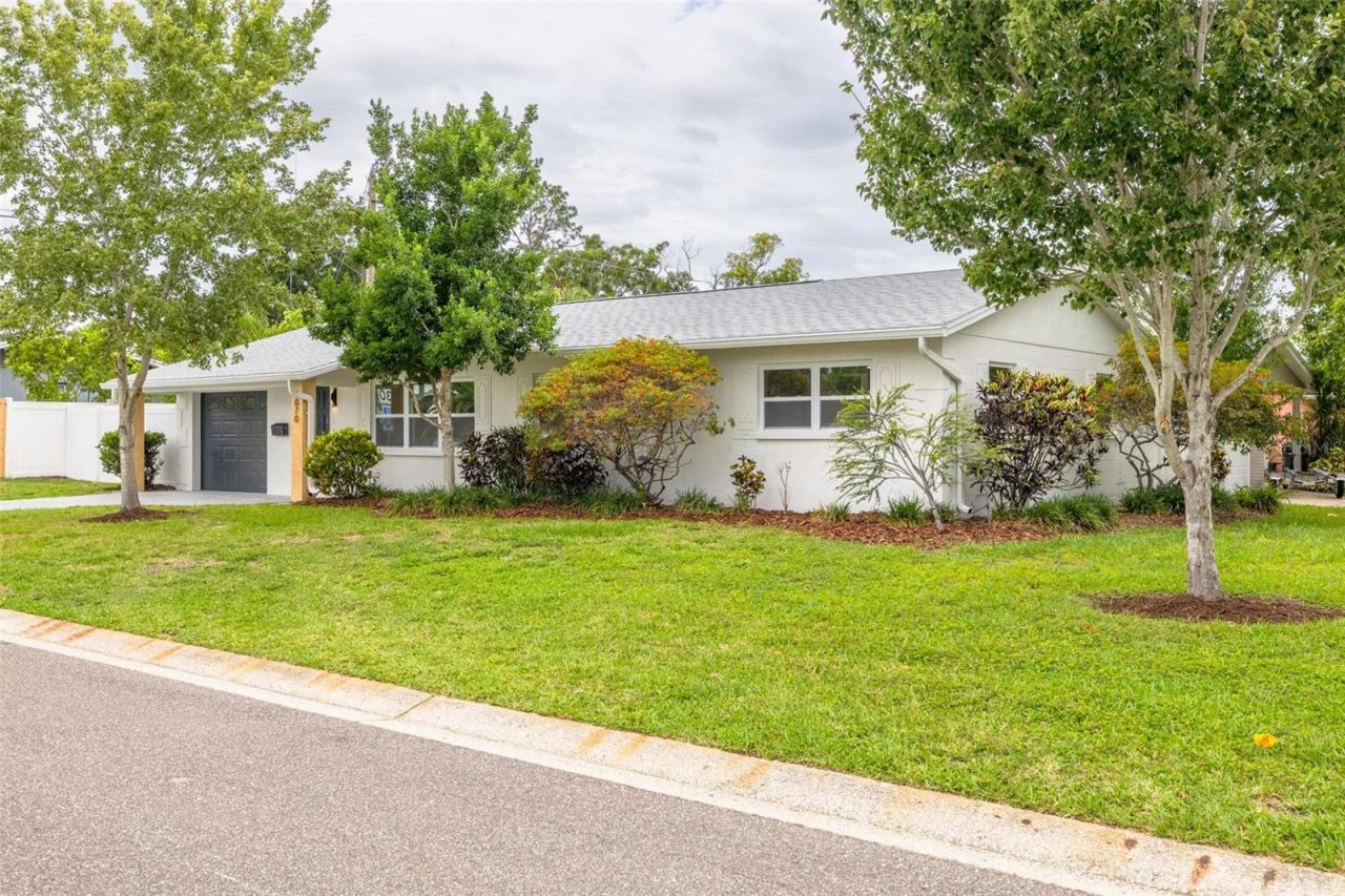2070 55th Street N, Saint Petersburg, FL 33710 Photo