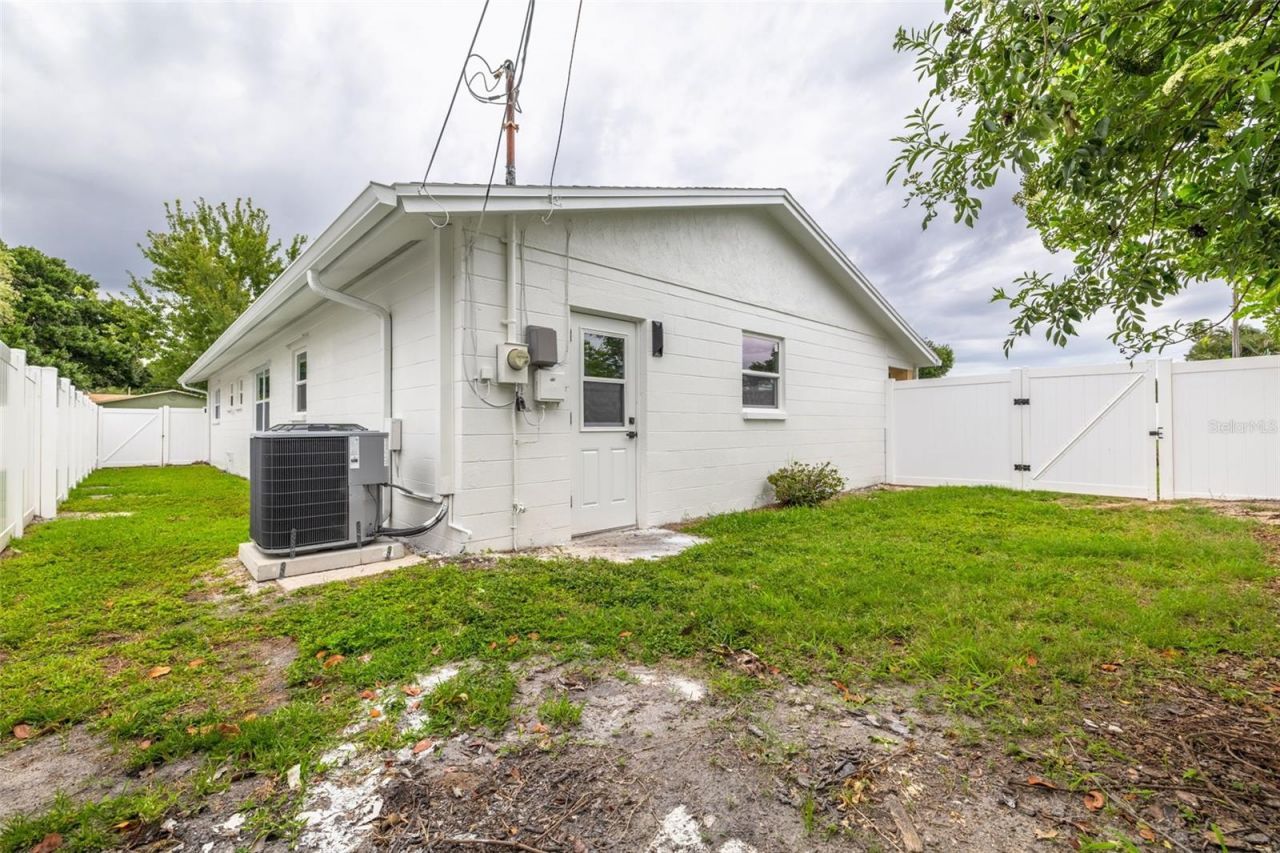 2070 55th Street N, Saint Petersburg, FL 33710 Photo