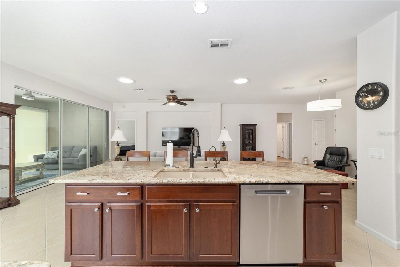 9395 SW 66th Loop, Ocala, FL 34481 Photo