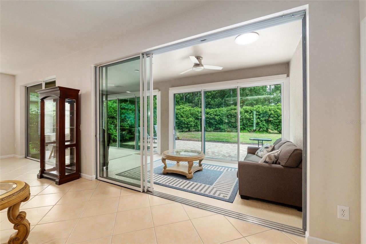 9395 SW 66th Loop, Ocala, FL 34481 Photo