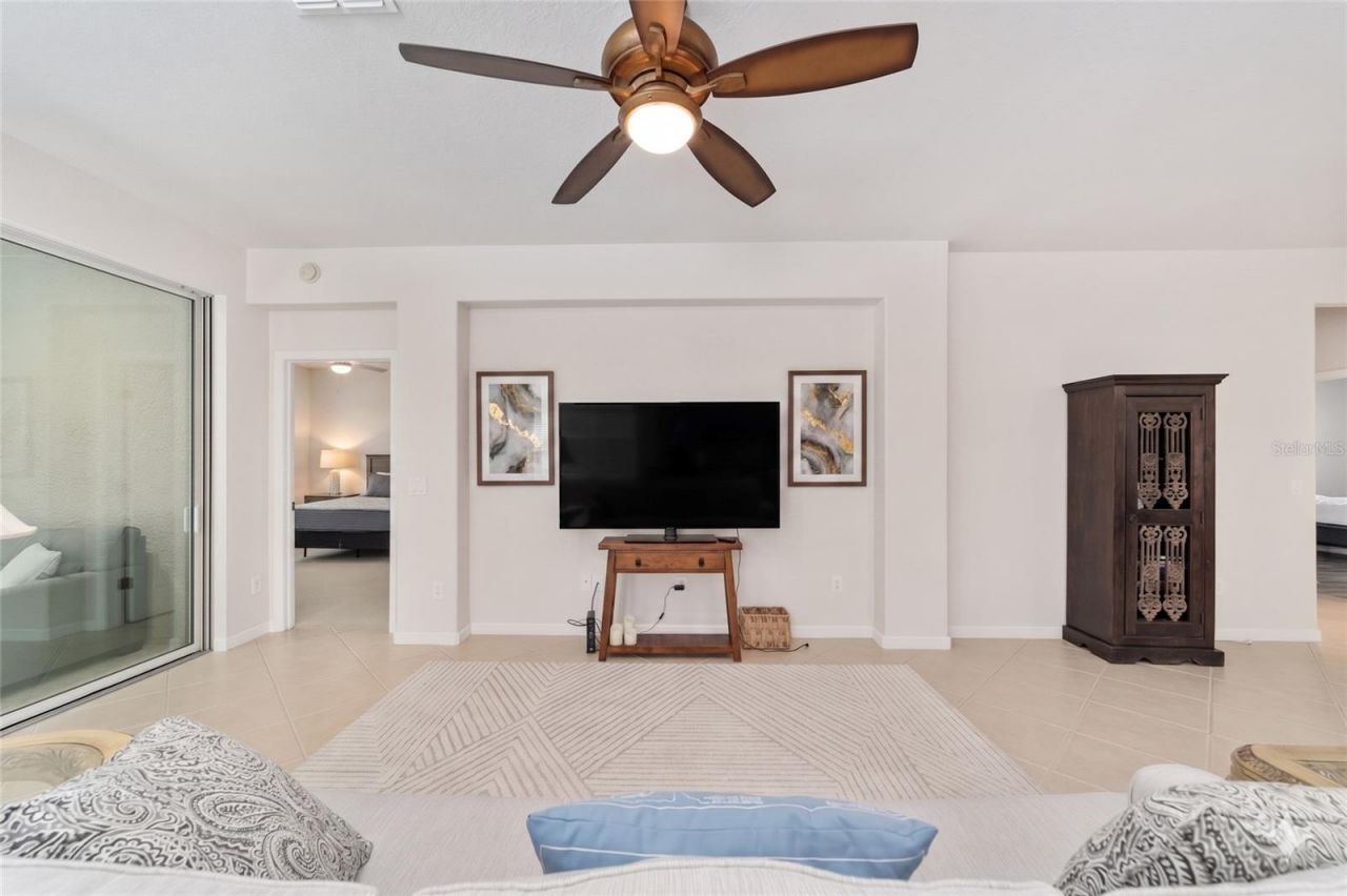 9395 SW 66th Loop, Ocala, FL 34481 Photo