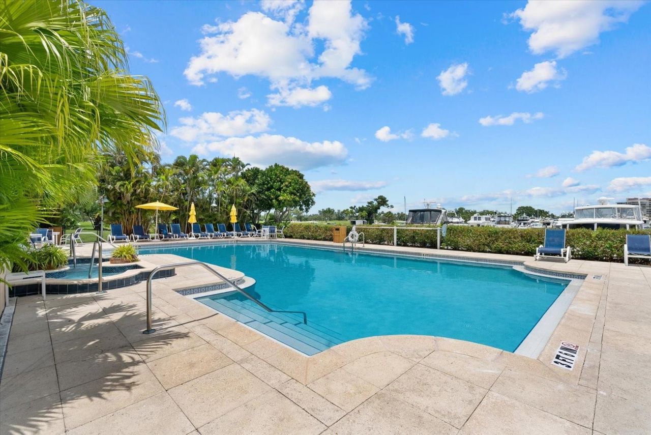 2600 Harbourside Drive, Unit H06, Longboat Key, FL 34228 Photo