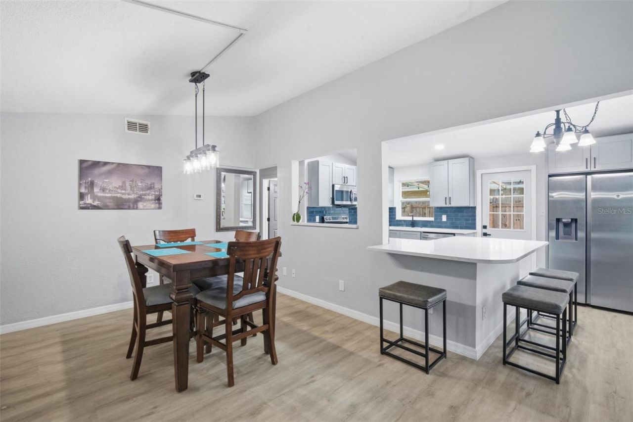 1120 52nd Avenue N, Saint Petersburg, FL 33703 Photo