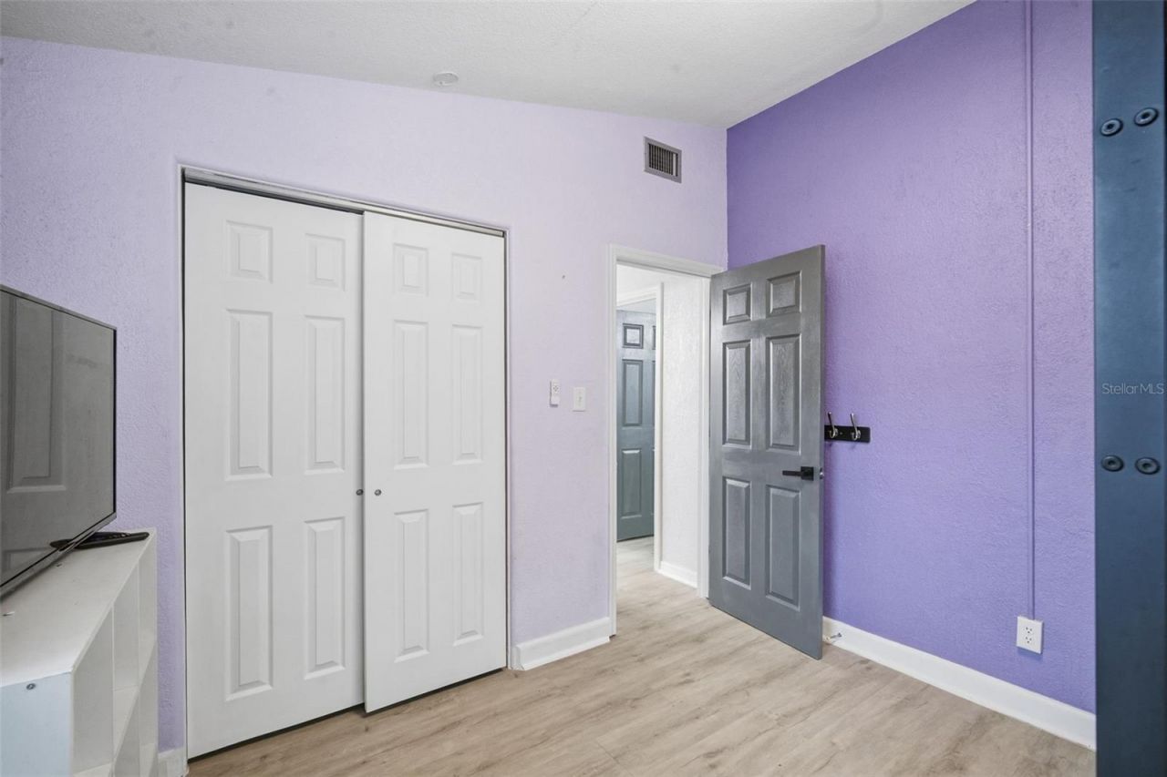 1120 52nd Avenue N, Saint Petersburg, FL 33703 Photo