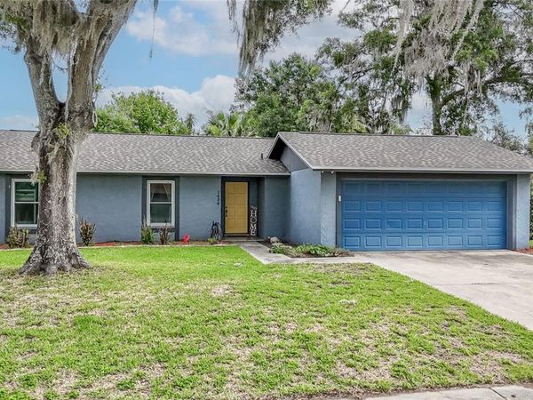 1404 REDBUD CIRCLE , PLANT CITY, FL 33563