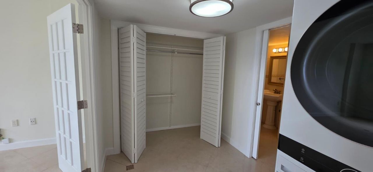 11111 Biscayne Boulevard, Unit 4c, Miami, FL 33181 Photo