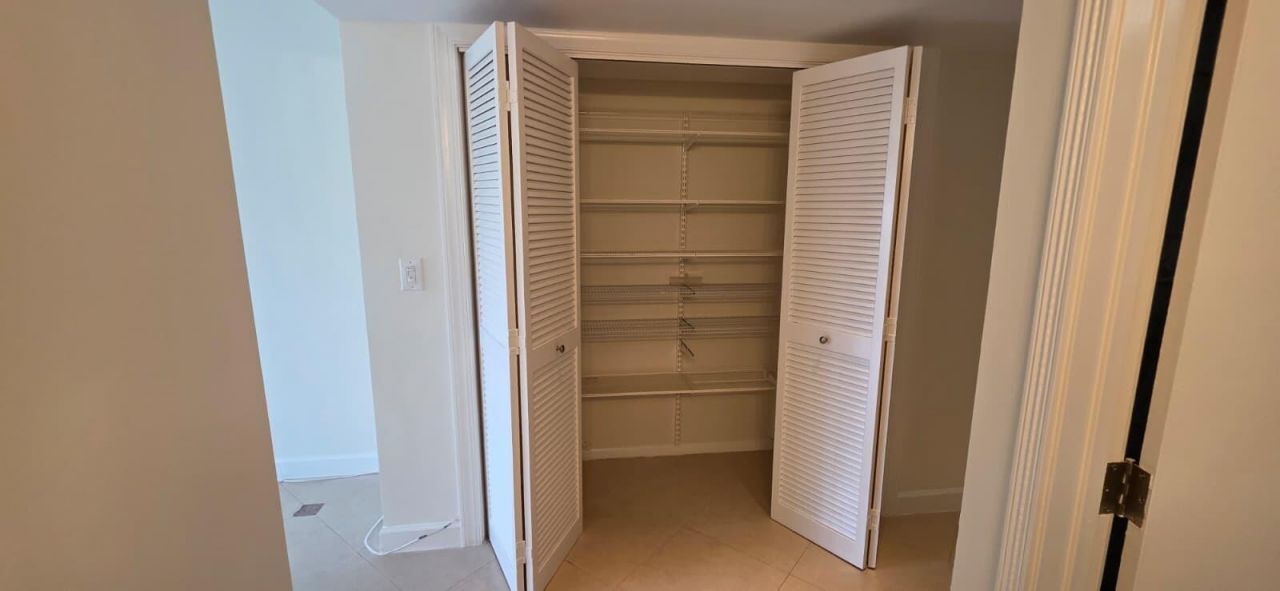11111 Biscayne Boulevard, Unit 4c, Miami, FL 33181 Photo