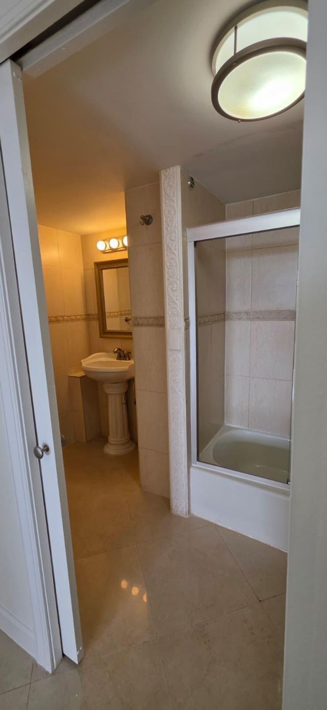 11111 Biscayne Boulevard, Unit 4c, Miami, FL 33181 Photo