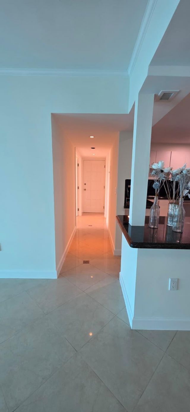 11111 Biscayne Boulevard, Unit 4c, Miami, FL 33181 Photo