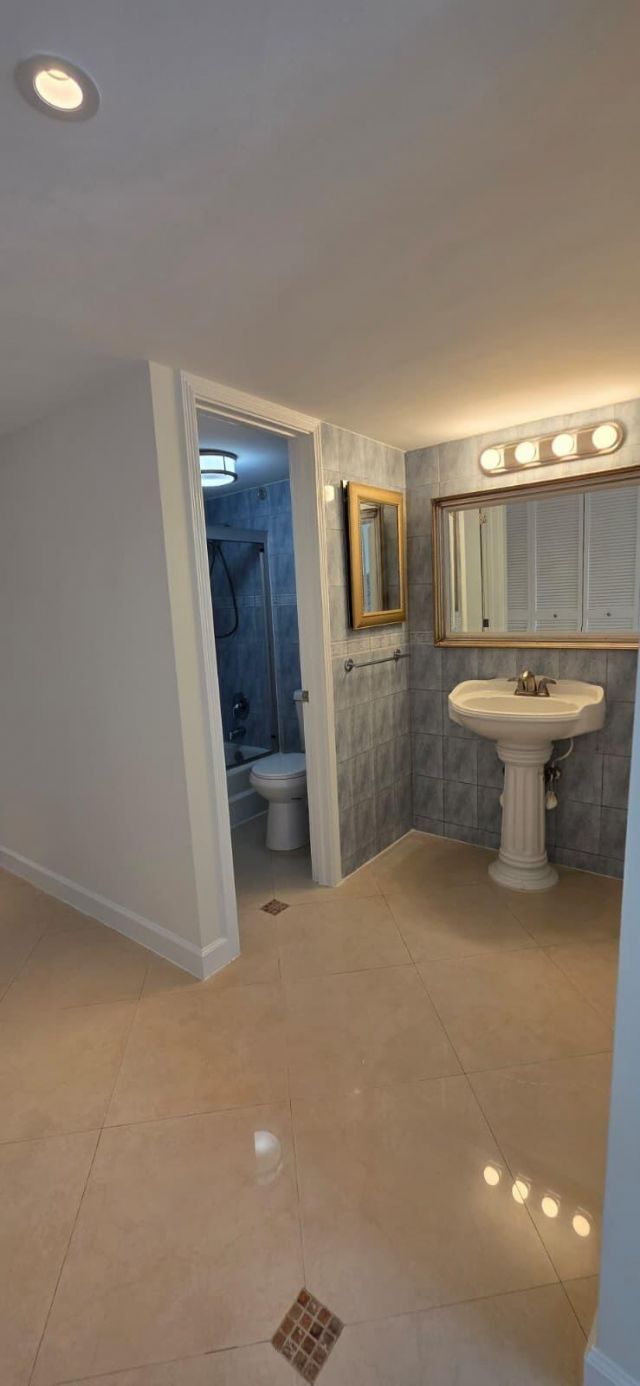11111 Biscayne Boulevard, Unit 4c, Miami, FL 33181 Photo