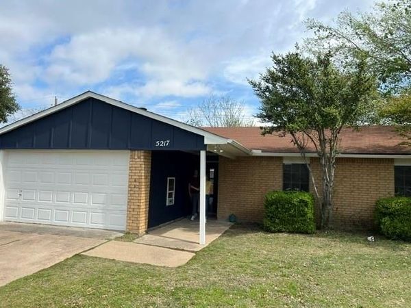 5217 Gates Drive , The Colony, TX 75056