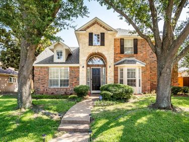 5916 Mossbrook Trail, Dallas, TX 75252