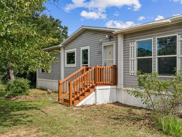 139 Cedar Drive, Azle, TX 76020