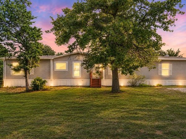 139 Cedar Drive, Azle, TX 76020