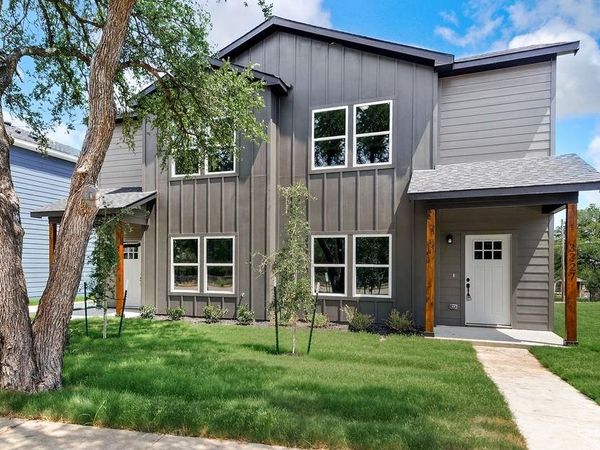 3325 Eastland Street , Fort Worth, TX 76119