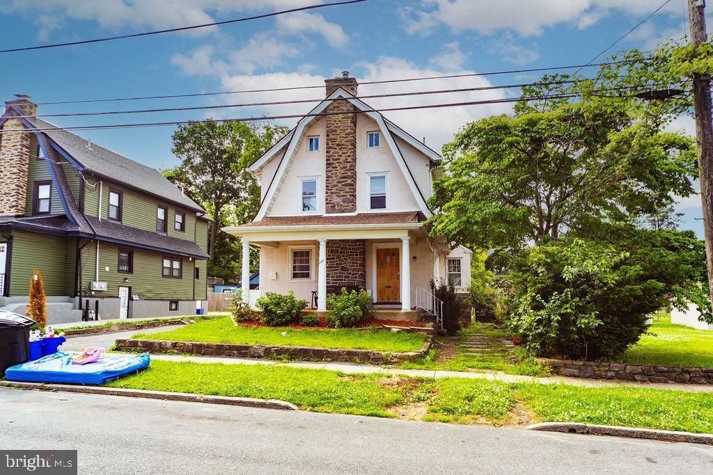 227 S FAIRVIEW AVENUE , UPPER DARBY, PA 19082