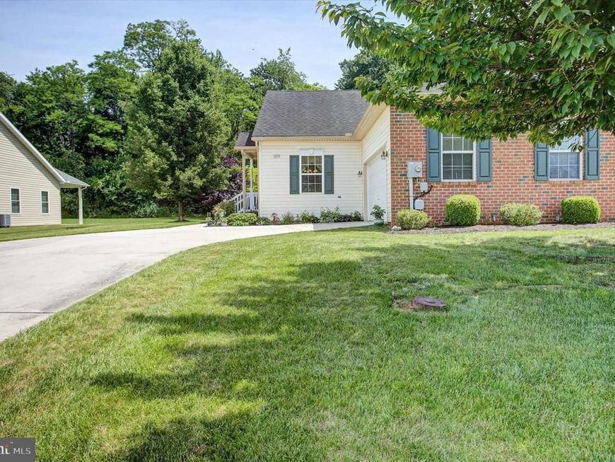 3293 Portrait Way, Chambersburg, PA 17202 Main Photo